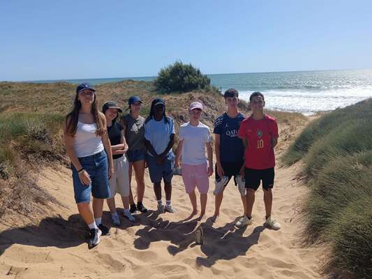 ados à la mer